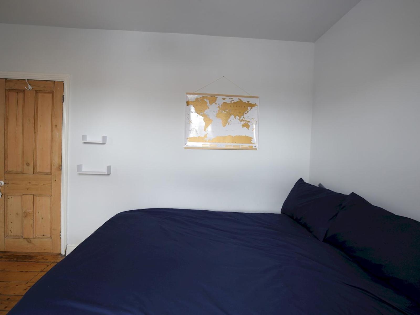 Sunny Victorian 2br Townhouse Pass The Keys