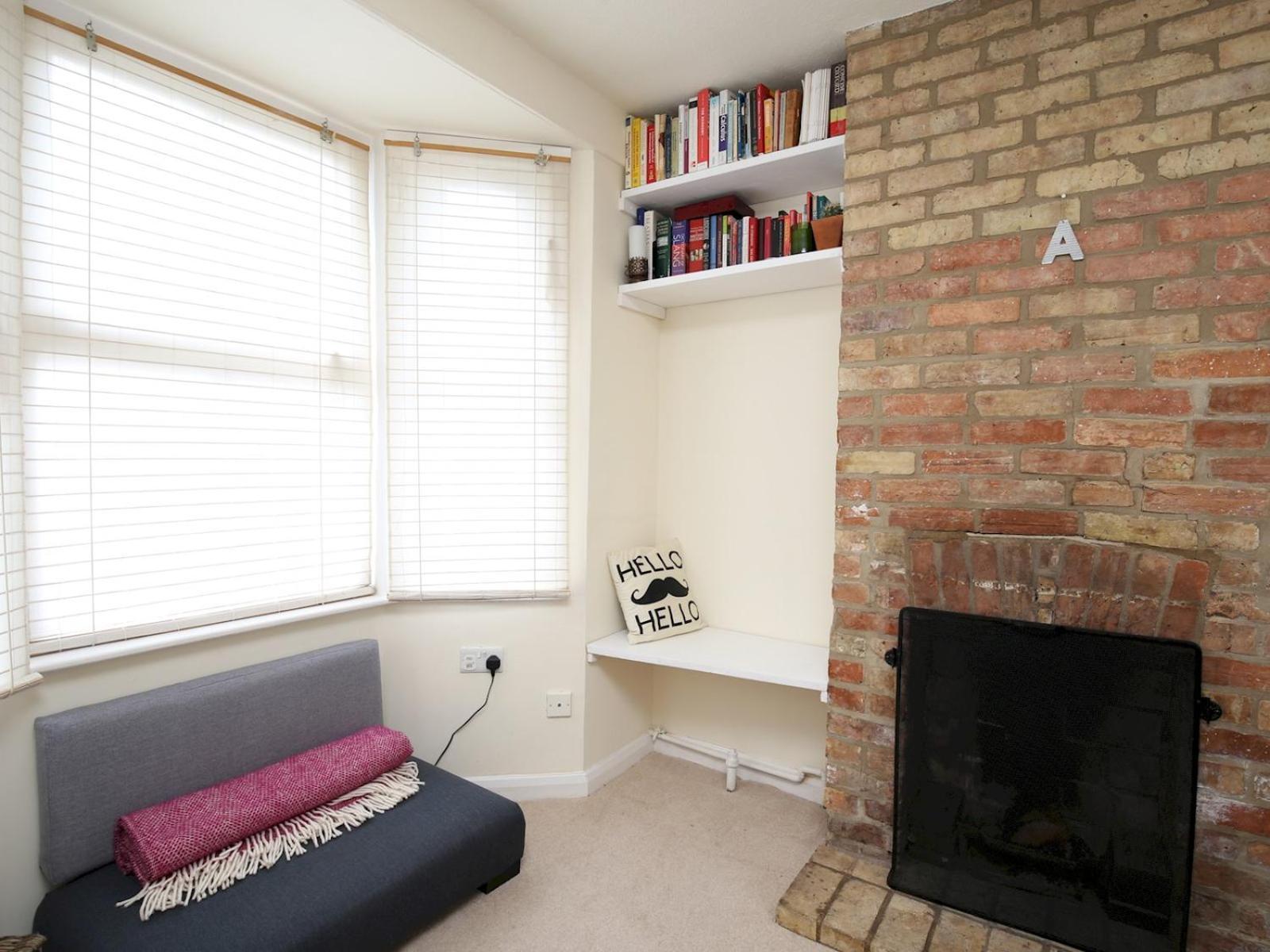 Sunny Victorian 2br Townhouse Pass The Keys *