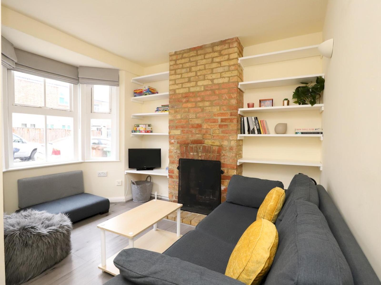 Sunny Victorian 2br Townhouse Pass The Keys Oxford